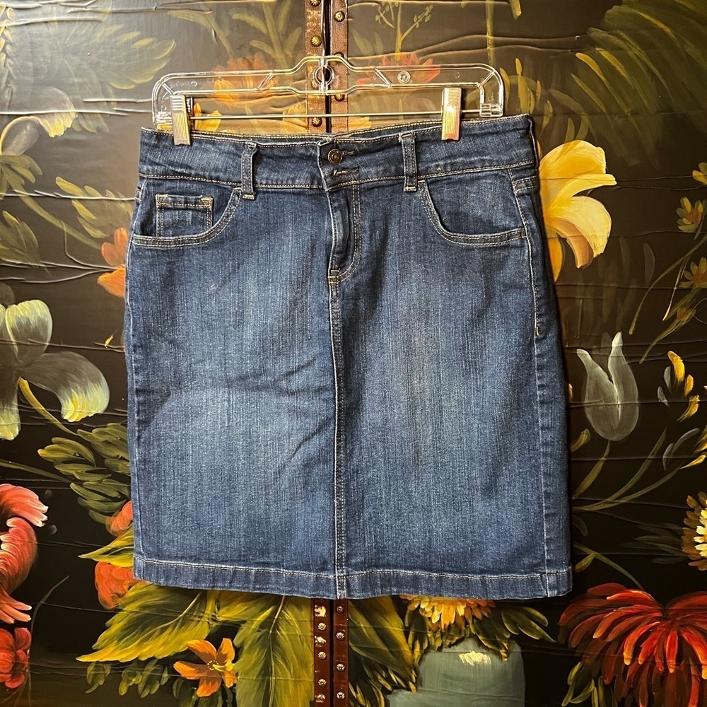 Old Navy denim mini skirt size 8
